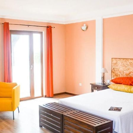 Hotel Emoyeni Gardens Sao Tome Esterno foto