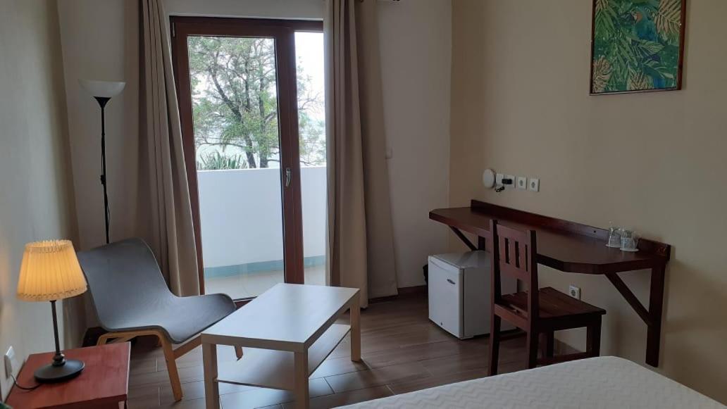 Hotel Emoyeni Gardens Sao Tome Esterno foto