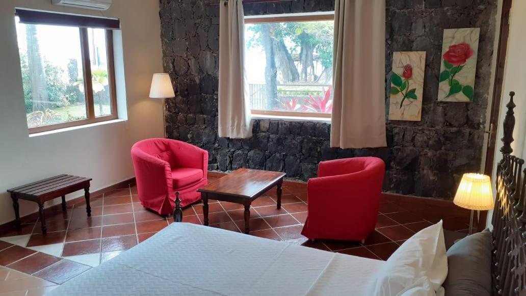 Hotel Emoyeni Gardens Sao Tome Esterno foto