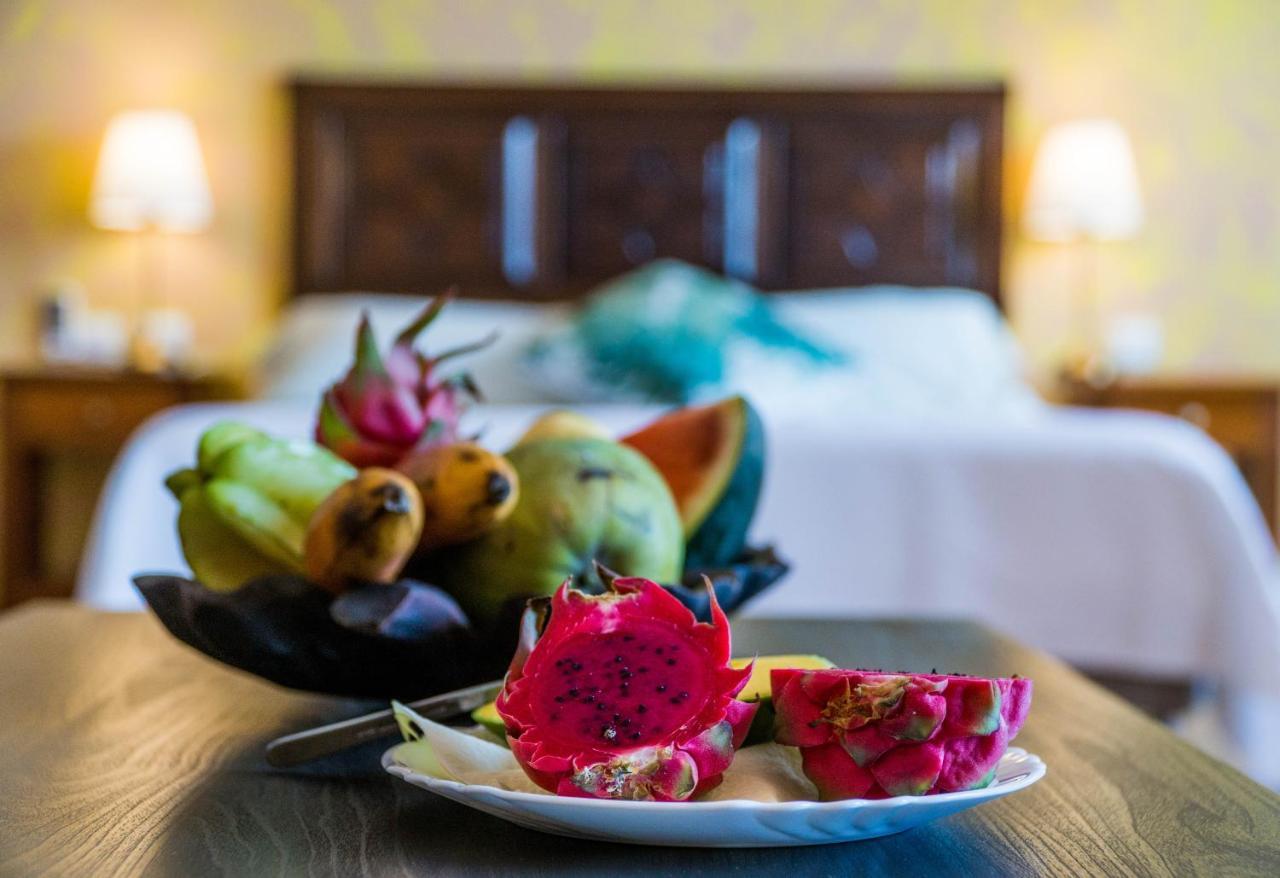 Hotel Emoyeni Gardens Sao Tome Esterno foto